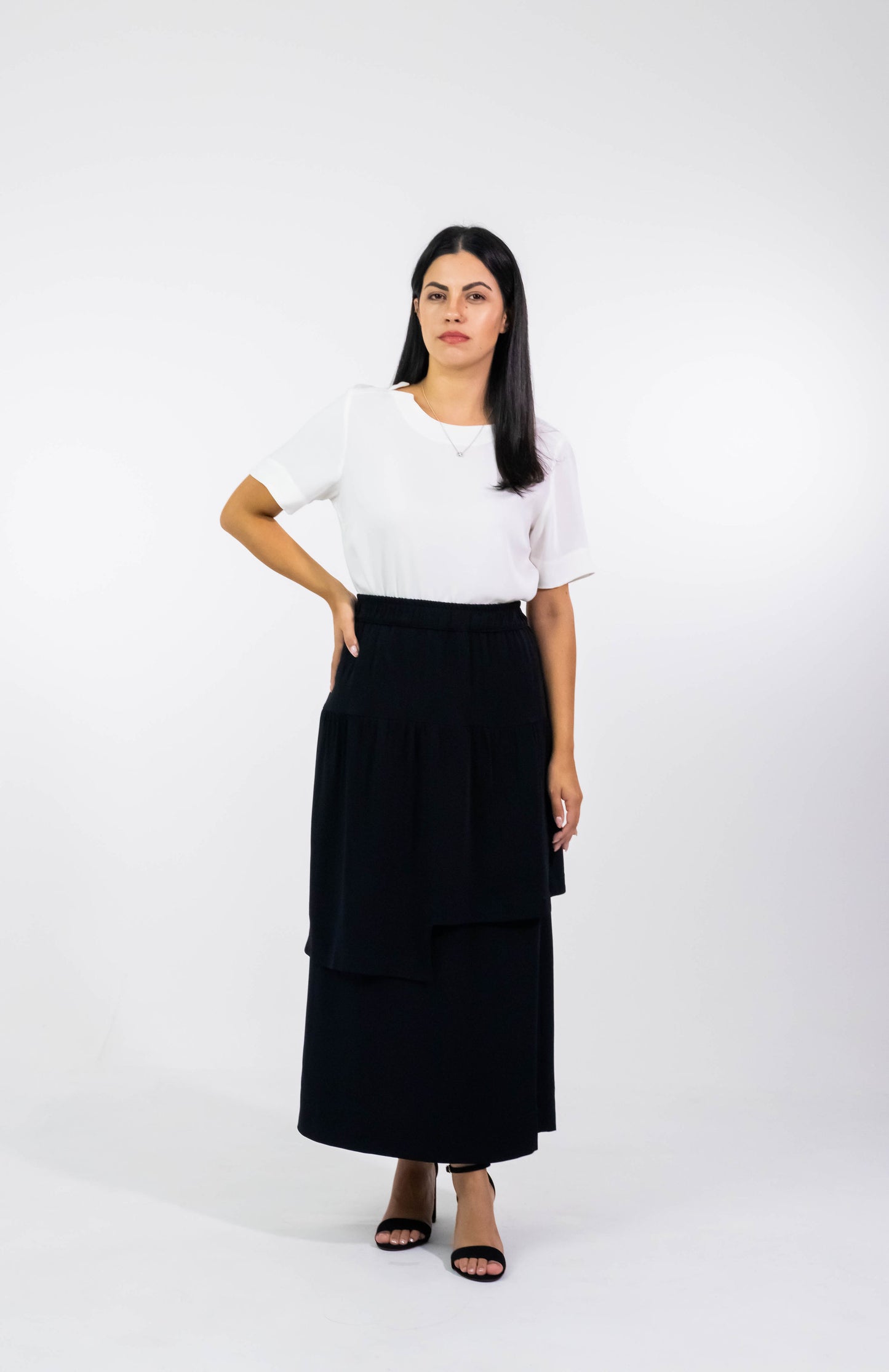 Saia Mona Black