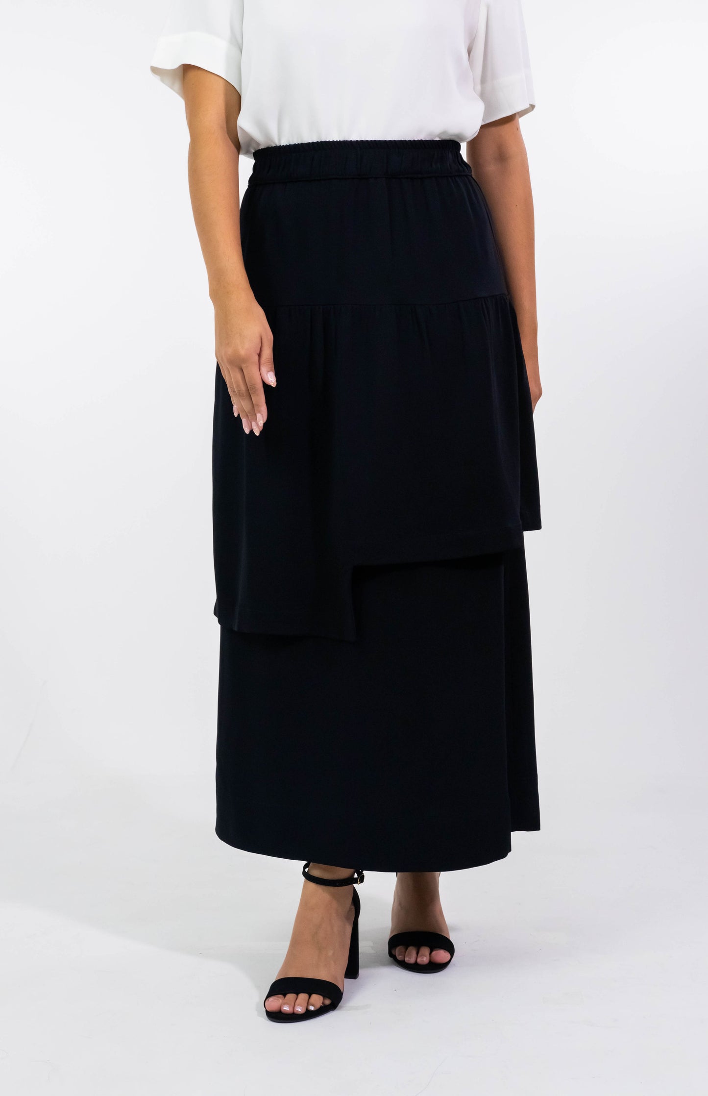 Saia Mona Black