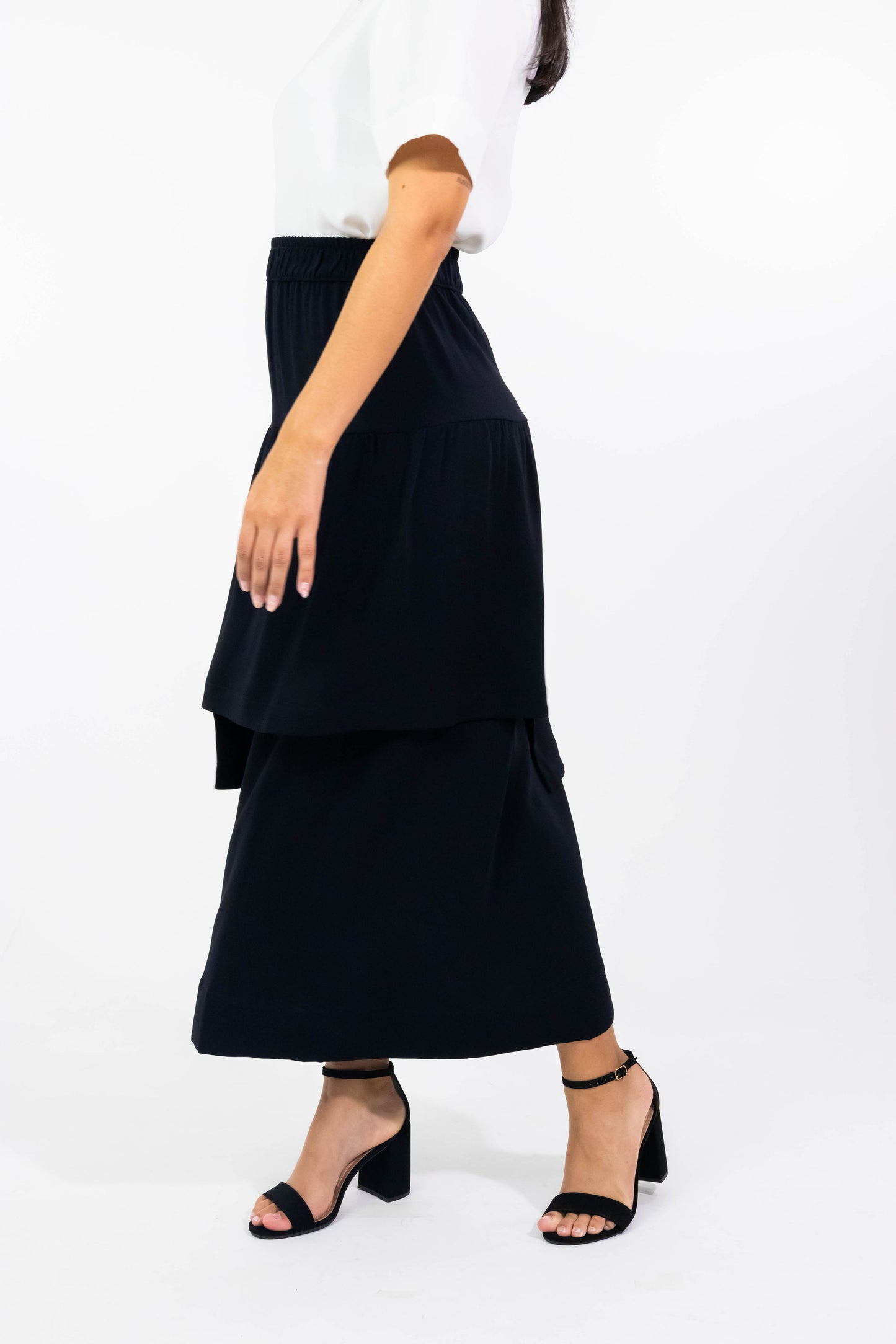 Saia Mona Black
